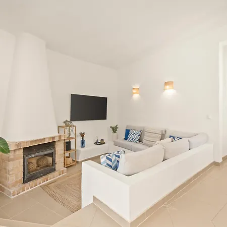 4-bedroom Private Pool فيلة *