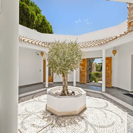 4-bedroom Private Pool فيلة
